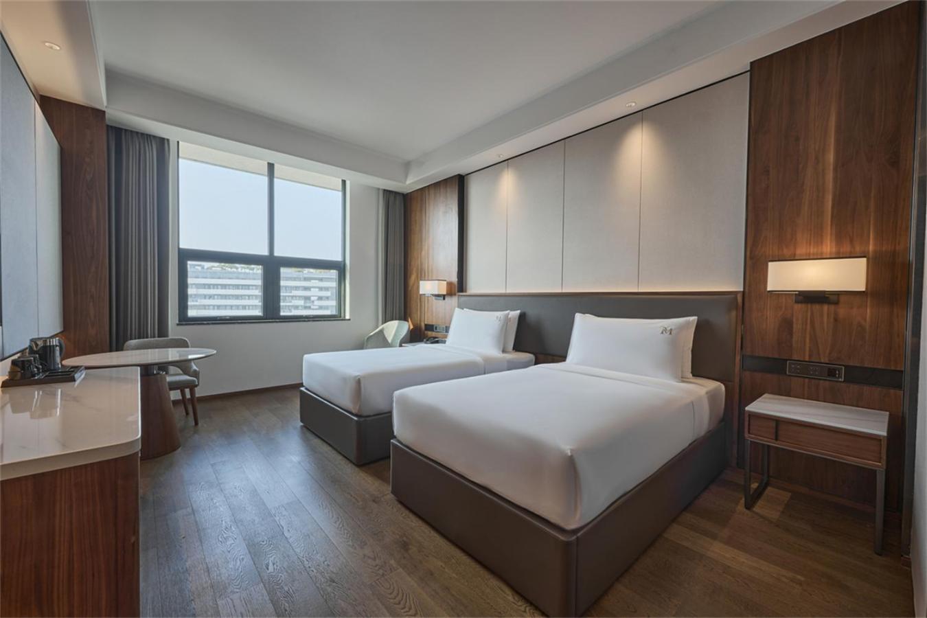 Vm Hotel Phnom Penh Exteriör bild